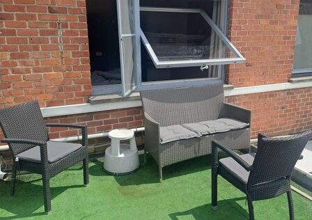 HET KAMER GELUK light incl 2u Priv&eacute;-Wellness &euro;300,00