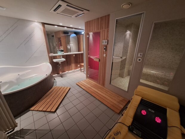 Privé-wellness (3u) incl Duo Stoel-en Zetelmassage (1/2u) 2pers  €199,00